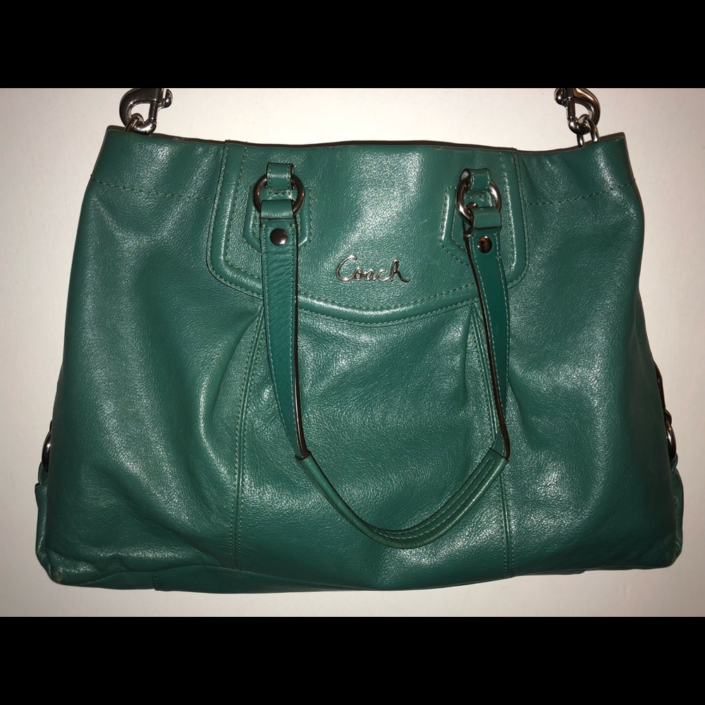 Beautiful Green Coach Purse w/ Wallet in EUC!